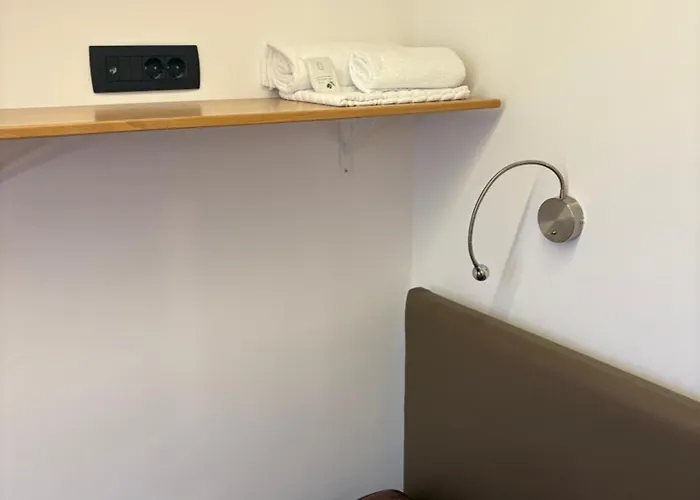 Fedrig For 10 Vandrerhjem *